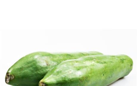 Raw papaya 950-1000 grams